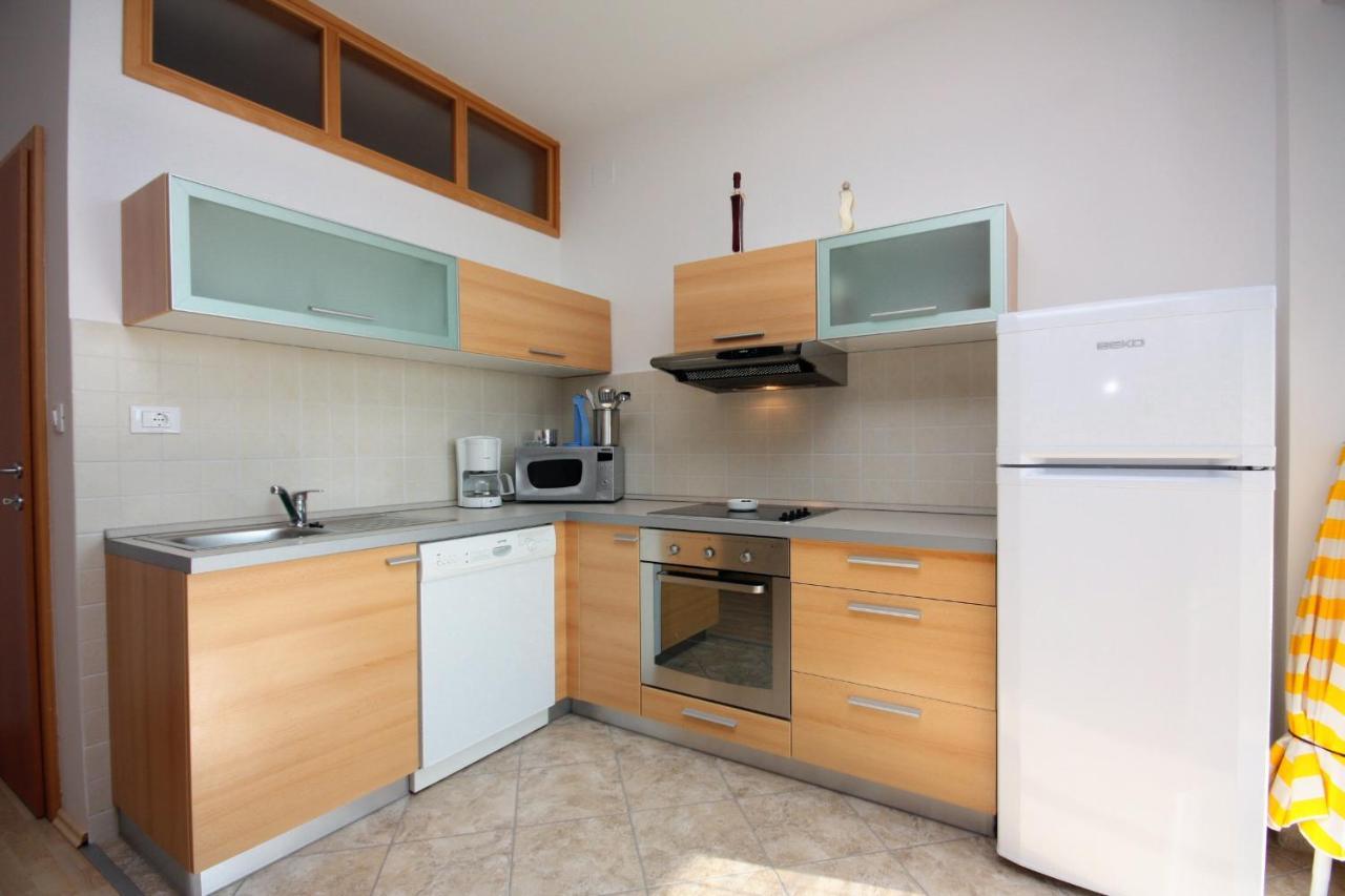 Apartments By The Sea Kampor, Rab - 4986 Экстерьер фото